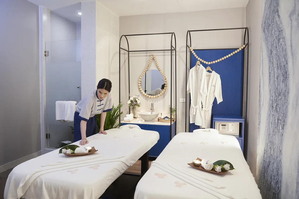 Treasure Spa Siam Bangkok - couples treatment room boutique wellness spa Siam Square